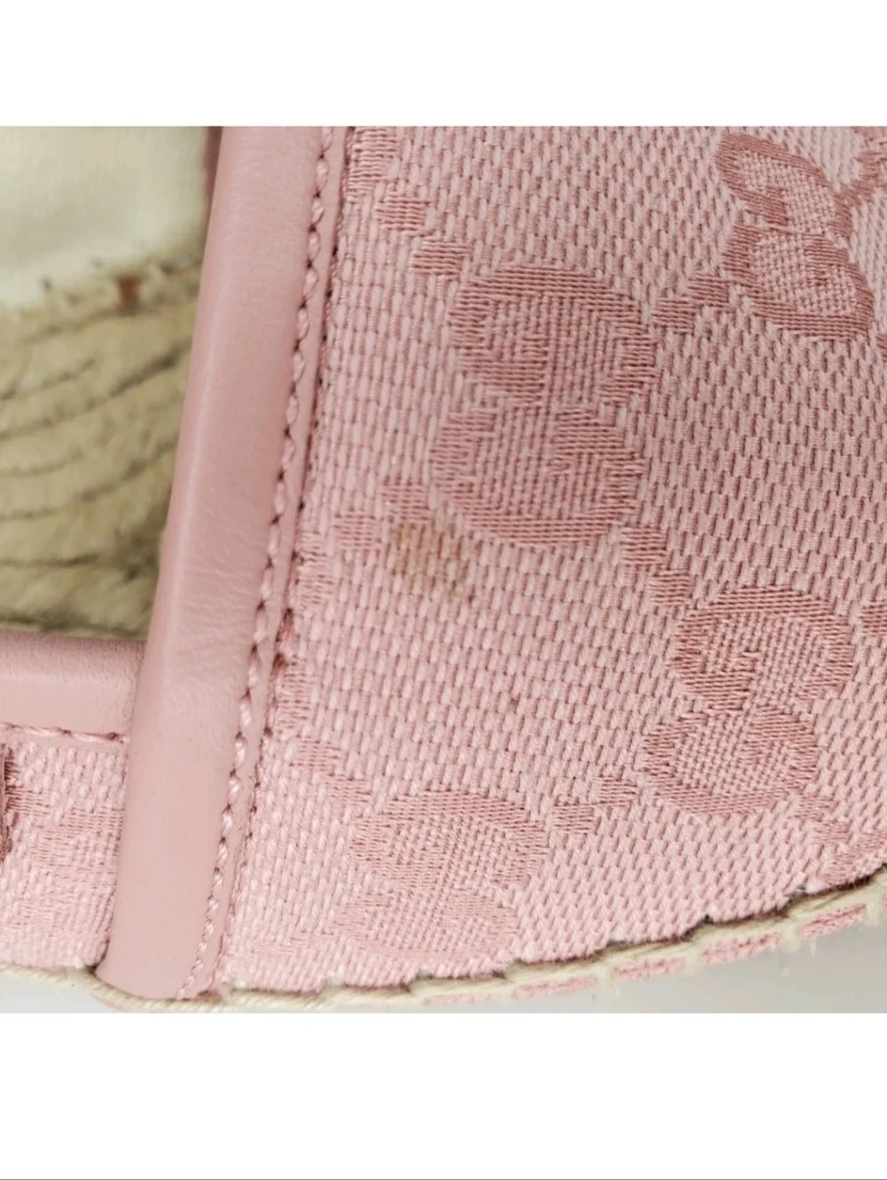 Gucci pink gg